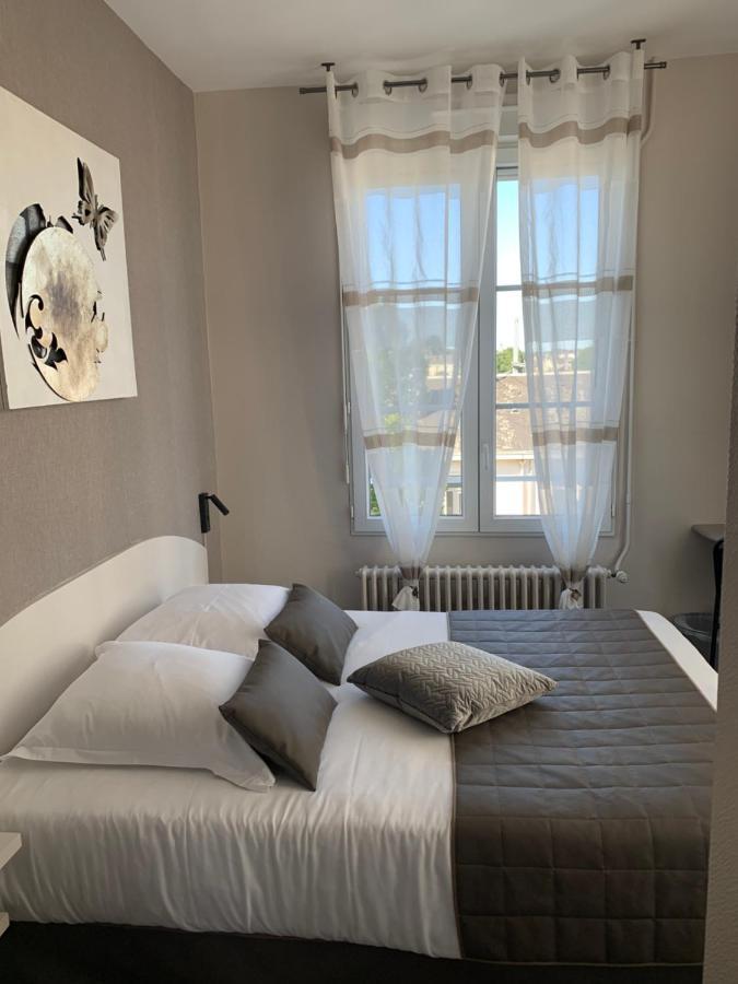 L'Escale De La Gare Hotel โซมูร์ ภายนอก รูปภาพ