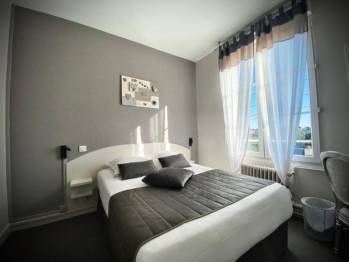 L'Escale De La Gare Hotel โซมูร์ ภายนอก รูปภาพ